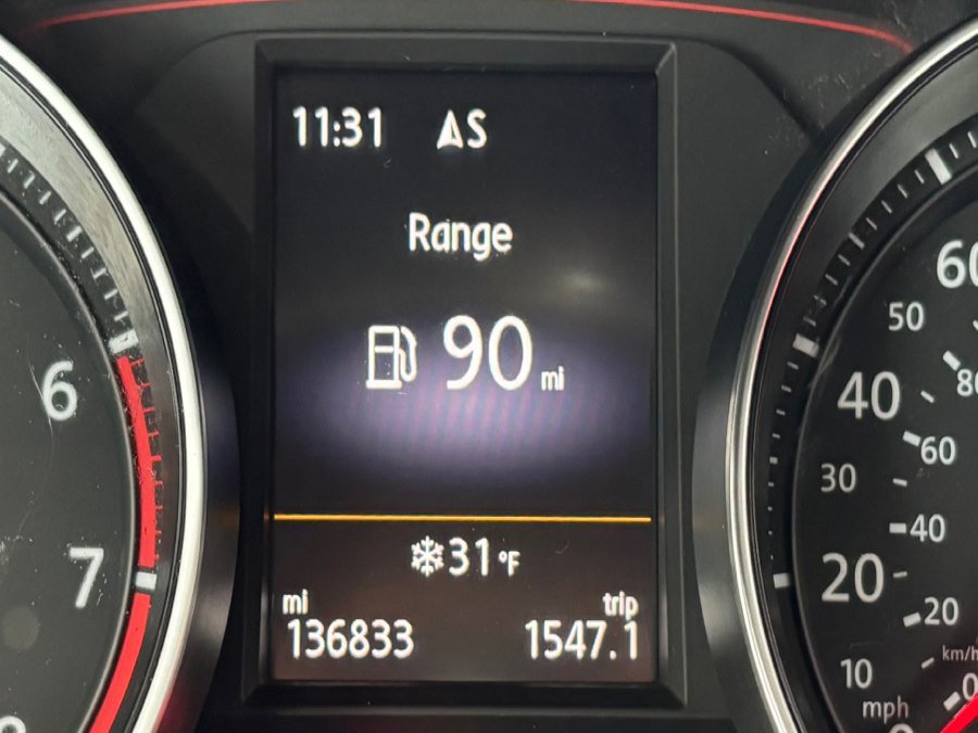 Used 2016 Volkswagen GTI SE w/ Lighting Package (SEL) FWD image 24