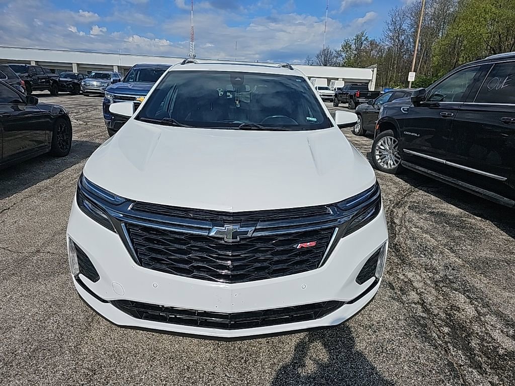 Used 2022 Chevrolet Equinox RS w/ RS Leather Package AWD/4WD image 2