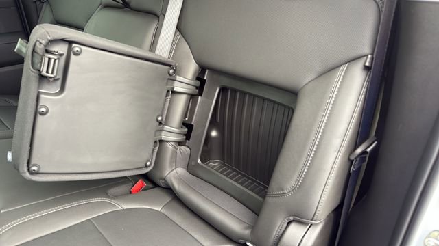 Used 2020 Chevrolet Silverado 2500 LTZ w/ LTZ Premium Package image 37