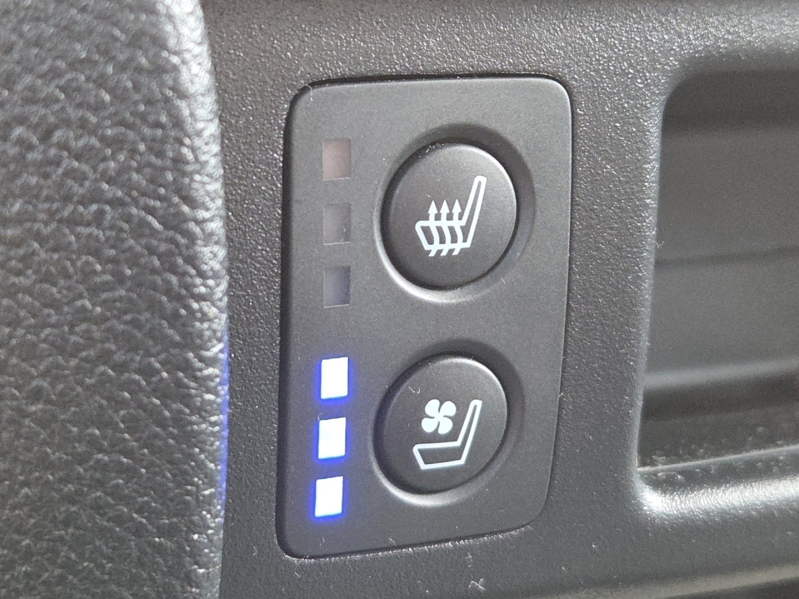 Used 2023 Honda Passport Elite image 8