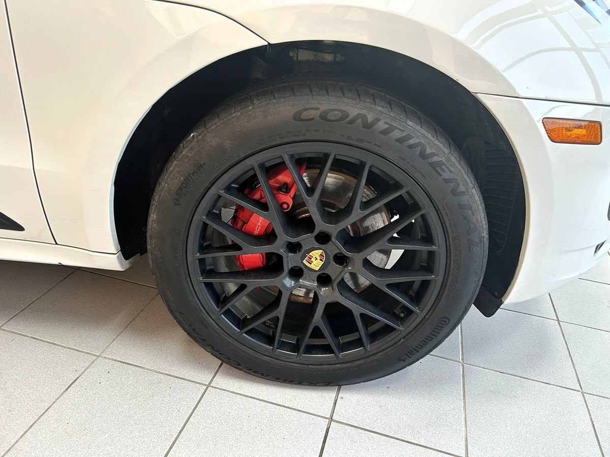 Used 2017 Porsche Macan GTS AWD/4WD image 61