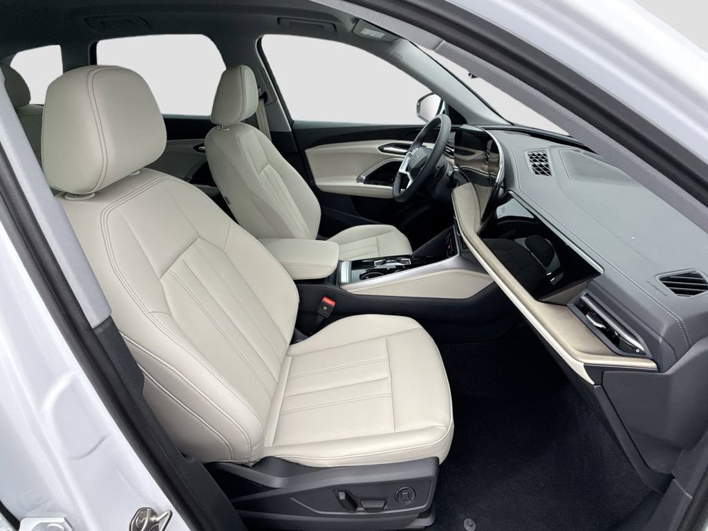 Used 2025 Audi Q5 Premium w/ Convenience Package image 20