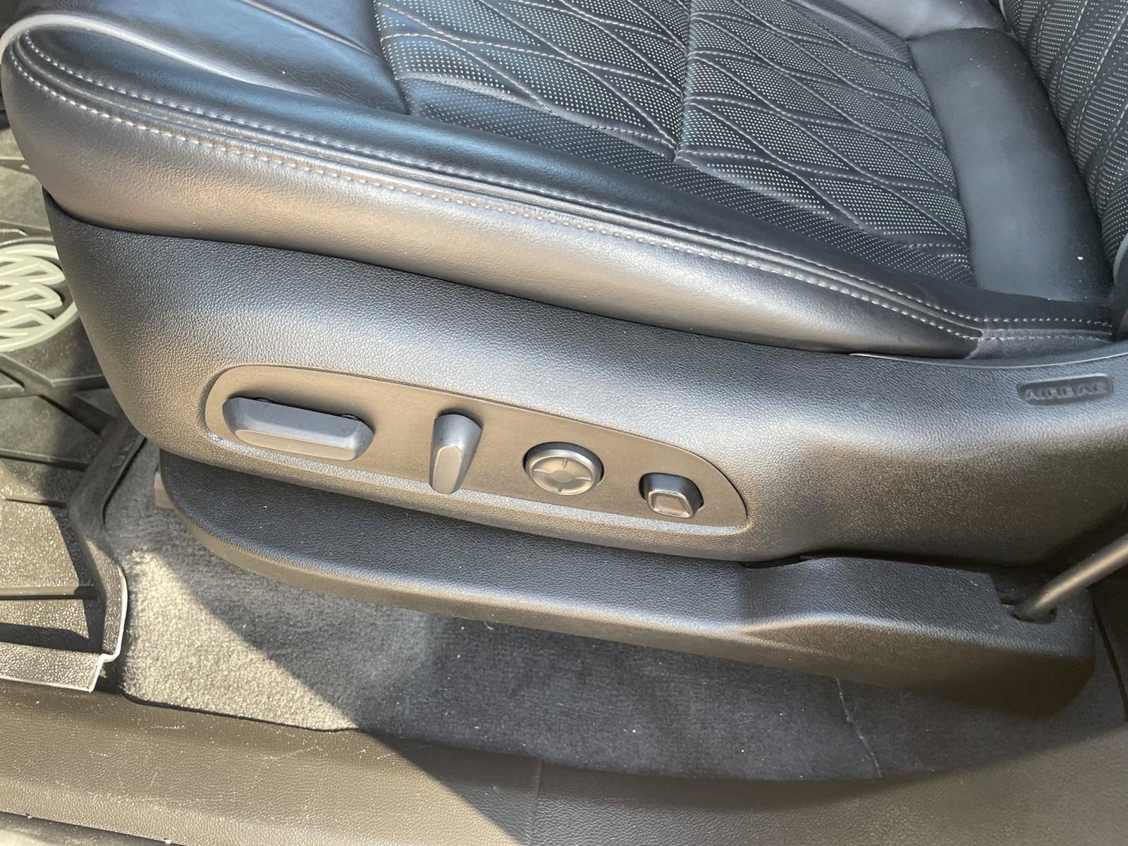 Used 2022 Buick Enclave Avenir w/ Avenir Technology Package image 10