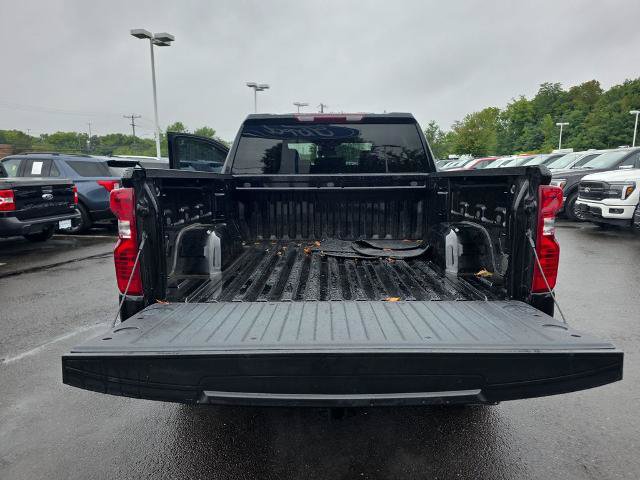 Used 2022 Chevrolet Silverado 1500 LT w/ Z71 Off-Road Package AWD/4WD image 16