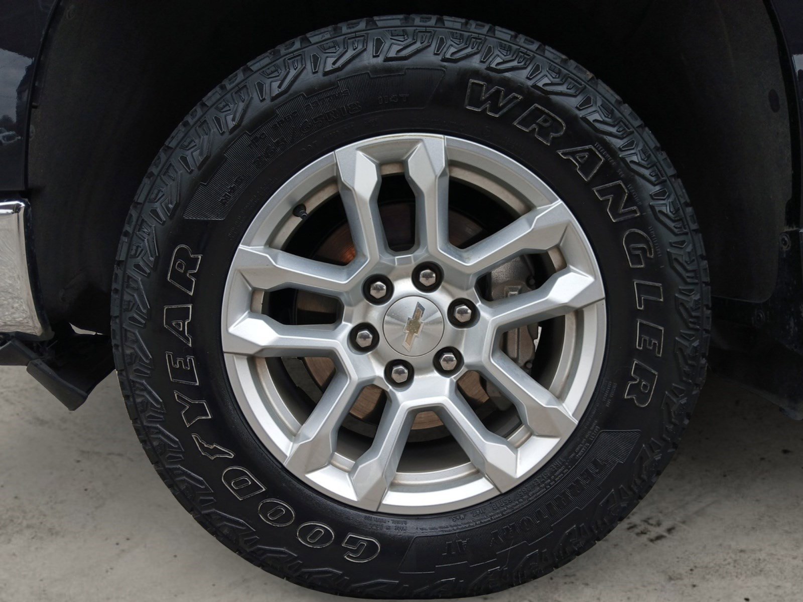 Used 2023 Chevrolet Silverado 1500 LT image 14