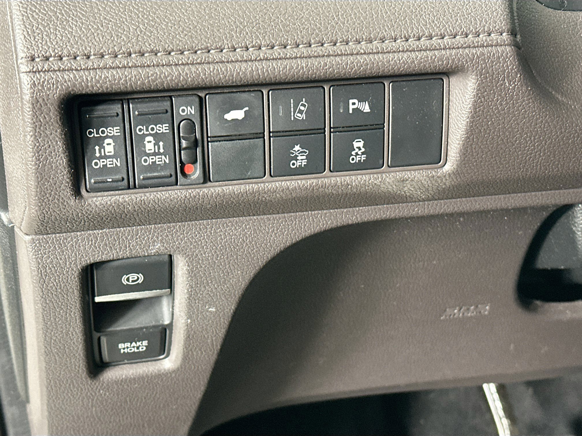 Used 2019 Honda Odyssey Elite image 16