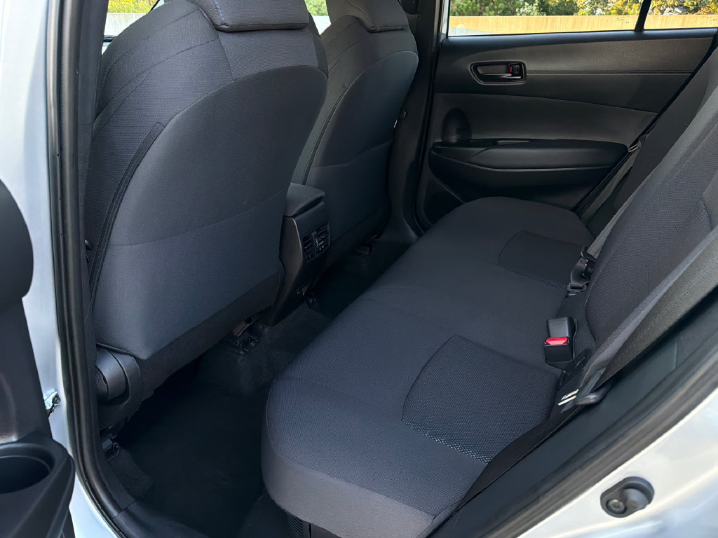 Used 2025 Toyota Corolla Cross AWD Hybrid image 17