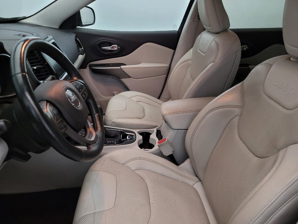 Used 2019 Jeep Cherokee Limited w/ Technology Group image 17