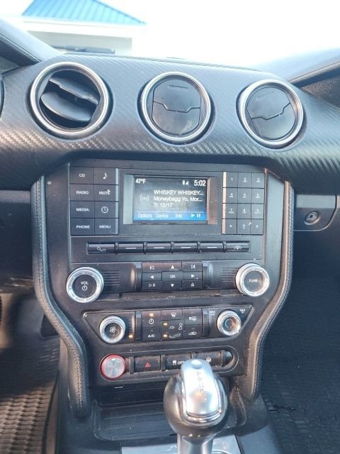 Used 2018 Ford Mustang EcoBoost image 23