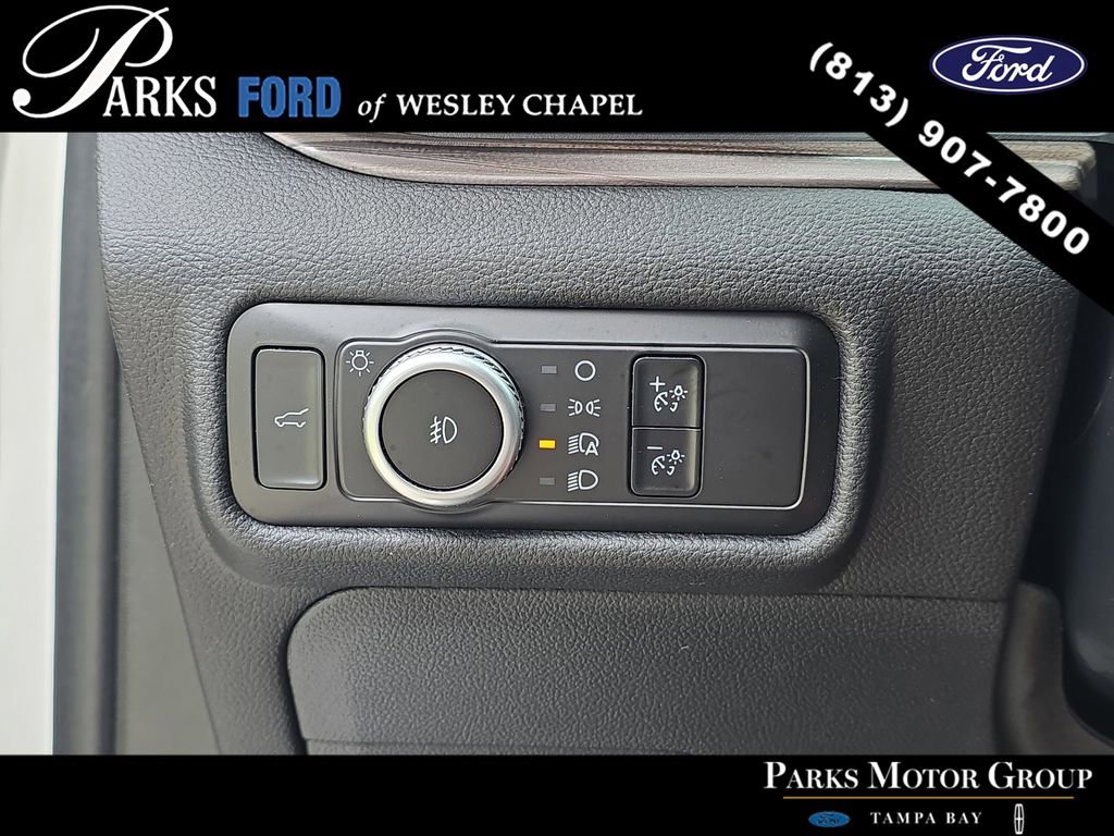 Certified 2023 Ford Explorer Limited w/ Limited Technology Package image 28