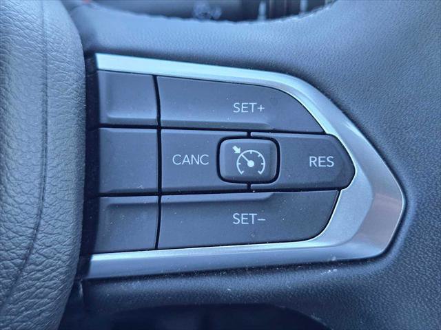 Used 2024 Jeep Compass Latitude AWD/4WD image 31