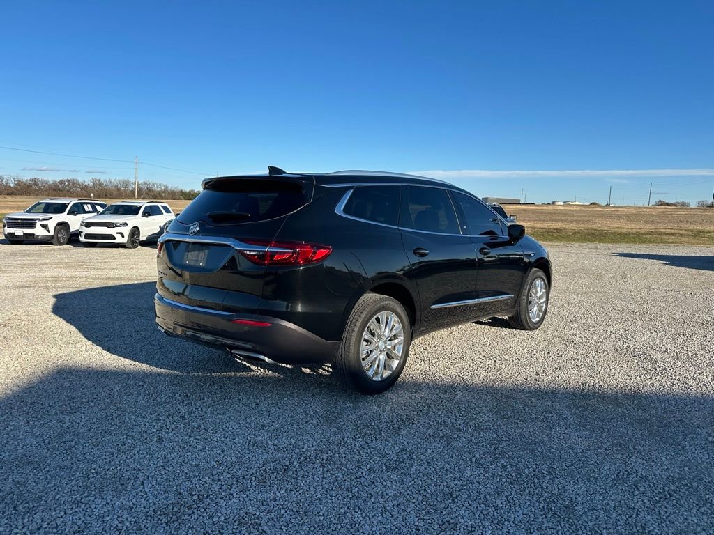 Used 2021 Buick Enclave Premium w/ Sun and Sites Package image 4