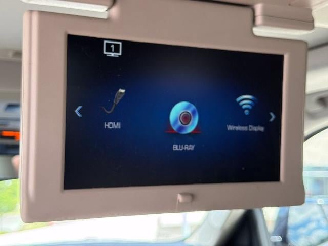 Used 2019 Cadillac Escalade Premium Luxury RWD image 24