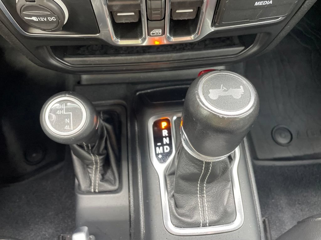 Used 2020 Jeep Wrangler Unlimited Sahara AWD/4WD image 29