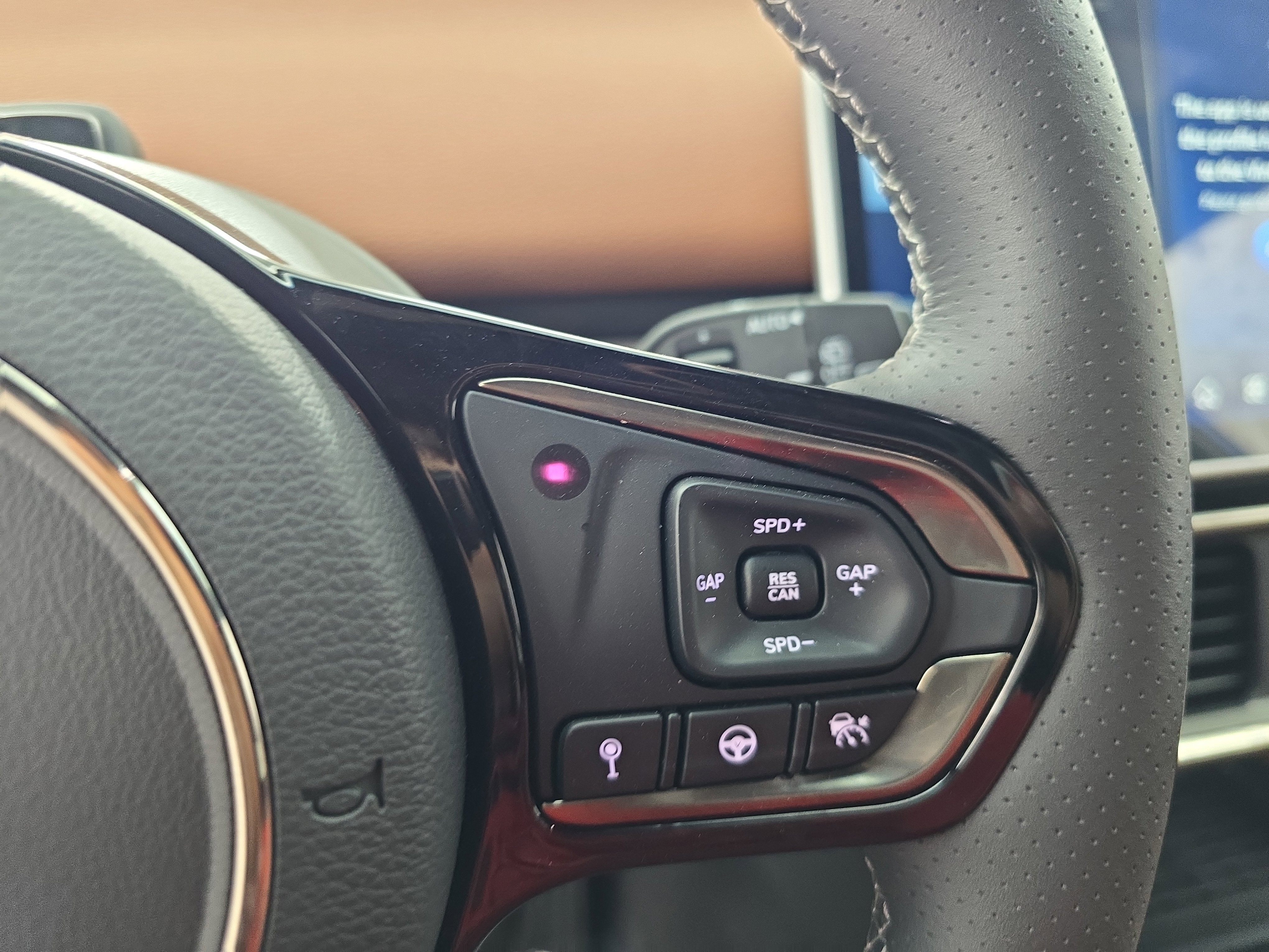 New 2025 VinFast VF 8 Plus image 18