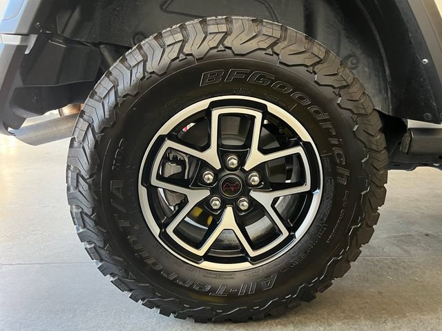 Used 2025 Jeep Wrangler Unlimited Rubicon w/ Safety Group AWD/4WD image 11