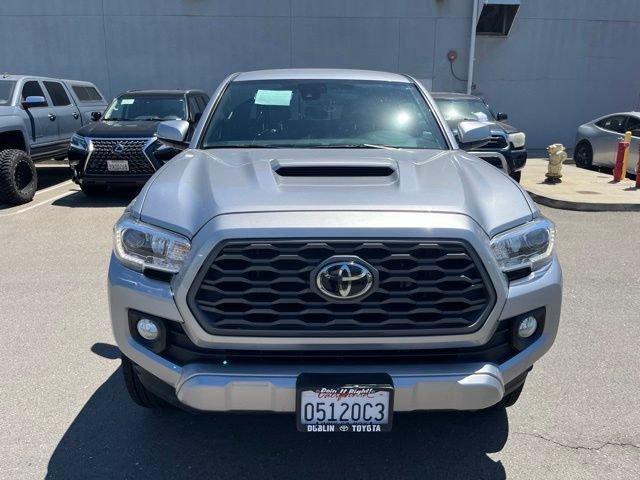Used 2021 Toyota Tacoma TRD Sport w/ Technology Package AWD/4WD image 2