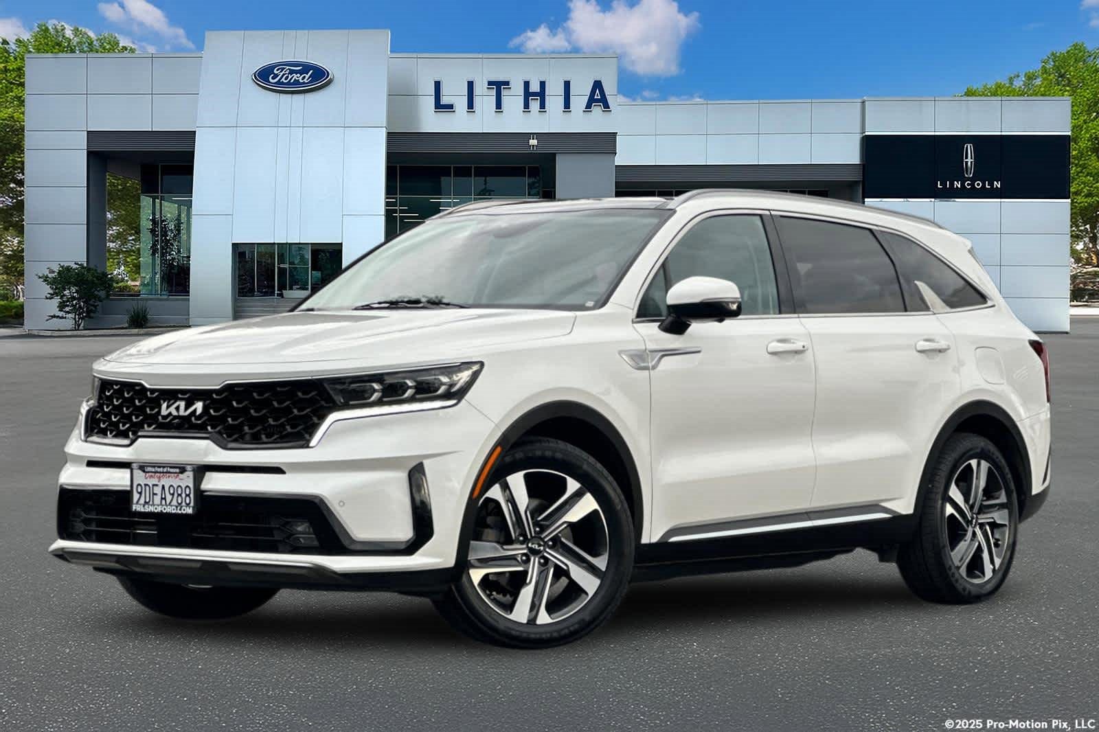 Used 2023 Kia Sorento SX Prestige w/ Panoramic Sunroof Package