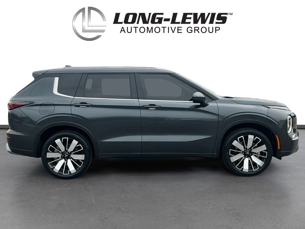 Used 2025 Mitsubishi Outlander SEL FWD image 8