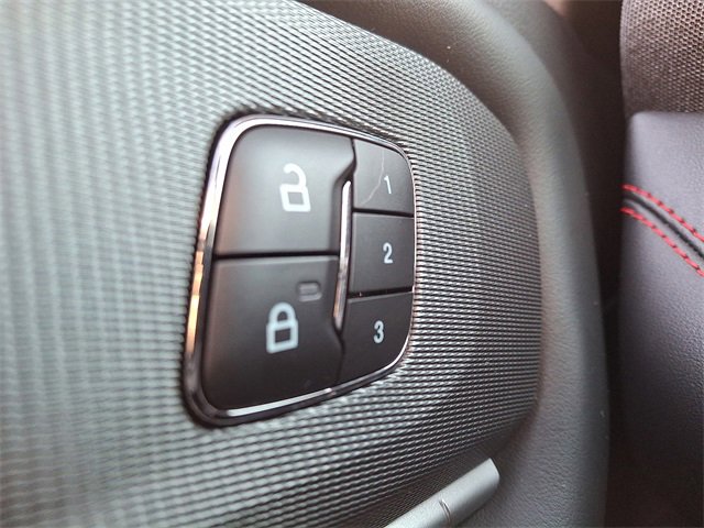 Used 2025 Ford Explorer ST image 26