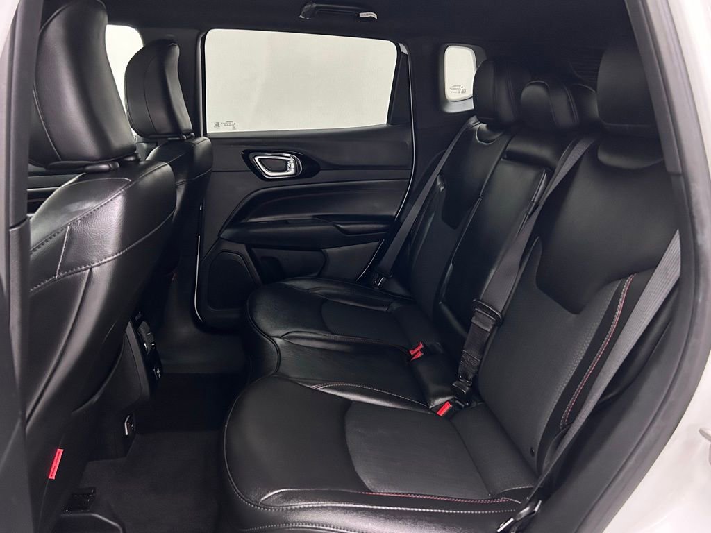 Used 2023 Jeep Compass Trailhawk image 18