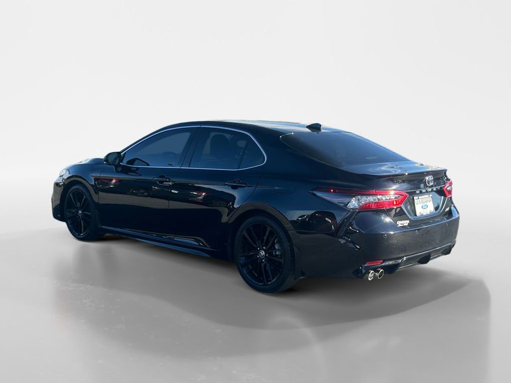 Used 2023 Toyota Camry XSE image 3