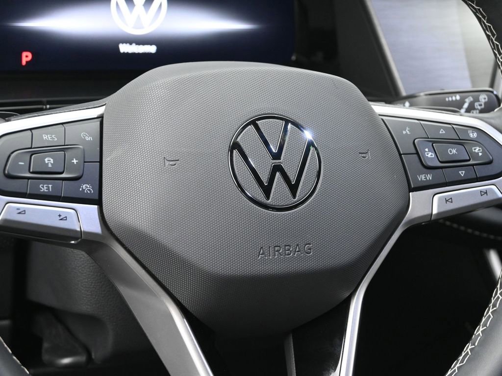 Used 2024 Volkswagen Atlas Cross Sport SE image 17