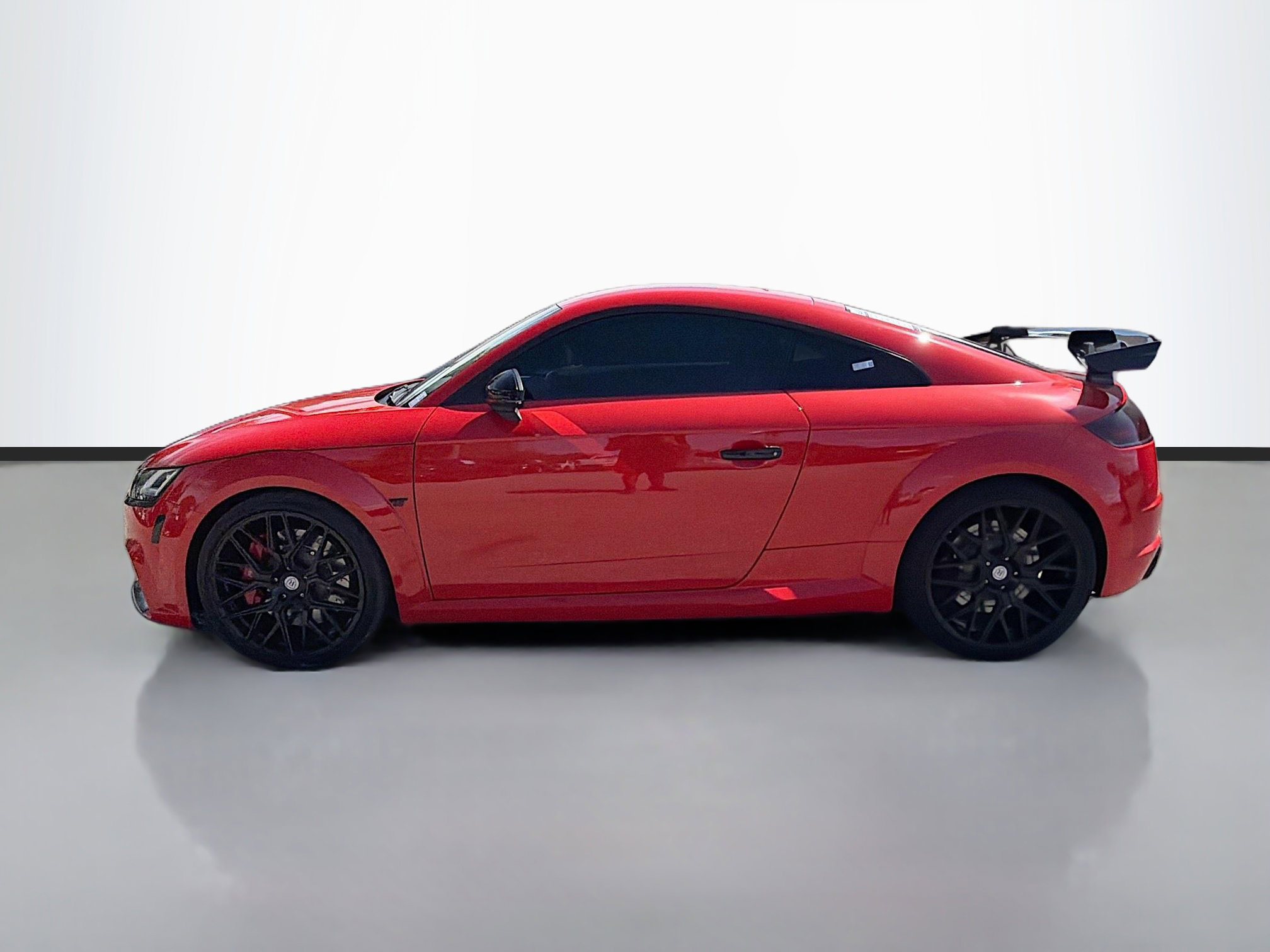 Used 2018 Audi TT RS w/ Technology Package image 6