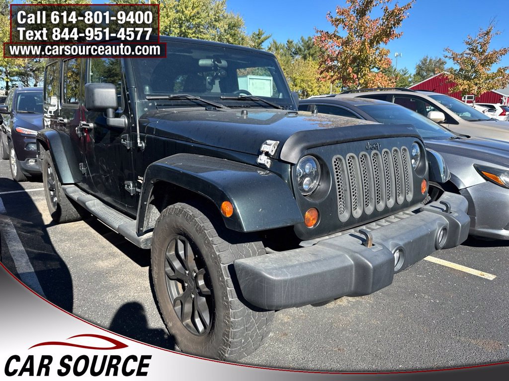 Used 2012 Jeep Wrangler Unlimited Sahara w/ Connectivity Group AWD/4WD image 1