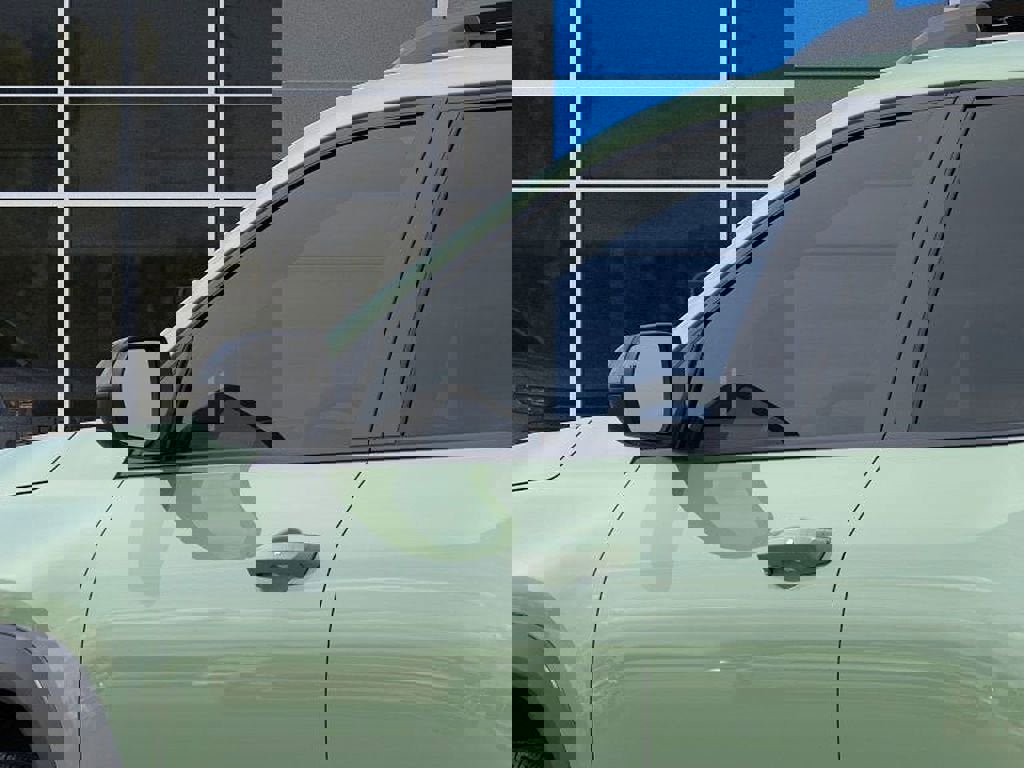 New 2026 Chevrolet Equinox LT w/ Midnight Edition image 13