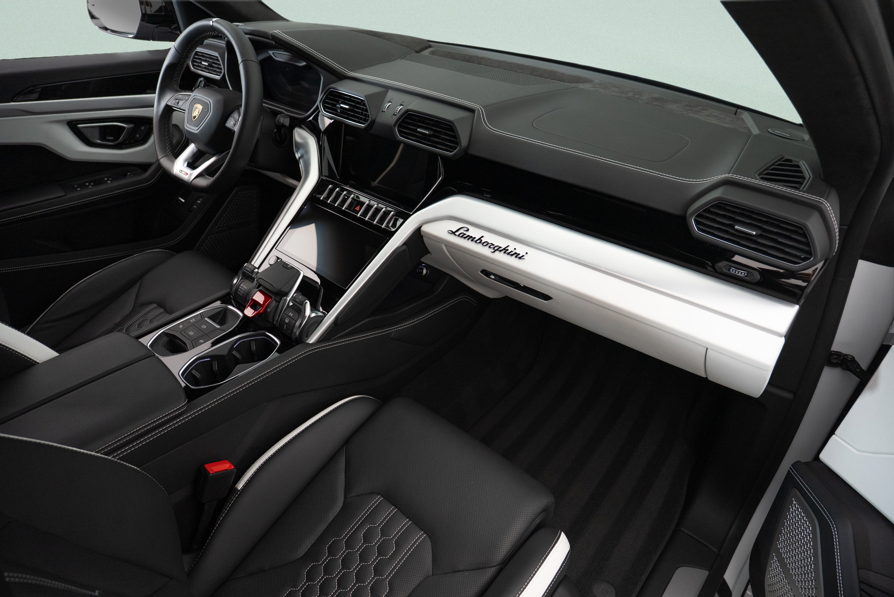 Used 2024 Lamborghini Urus S AWD/4WD image 18