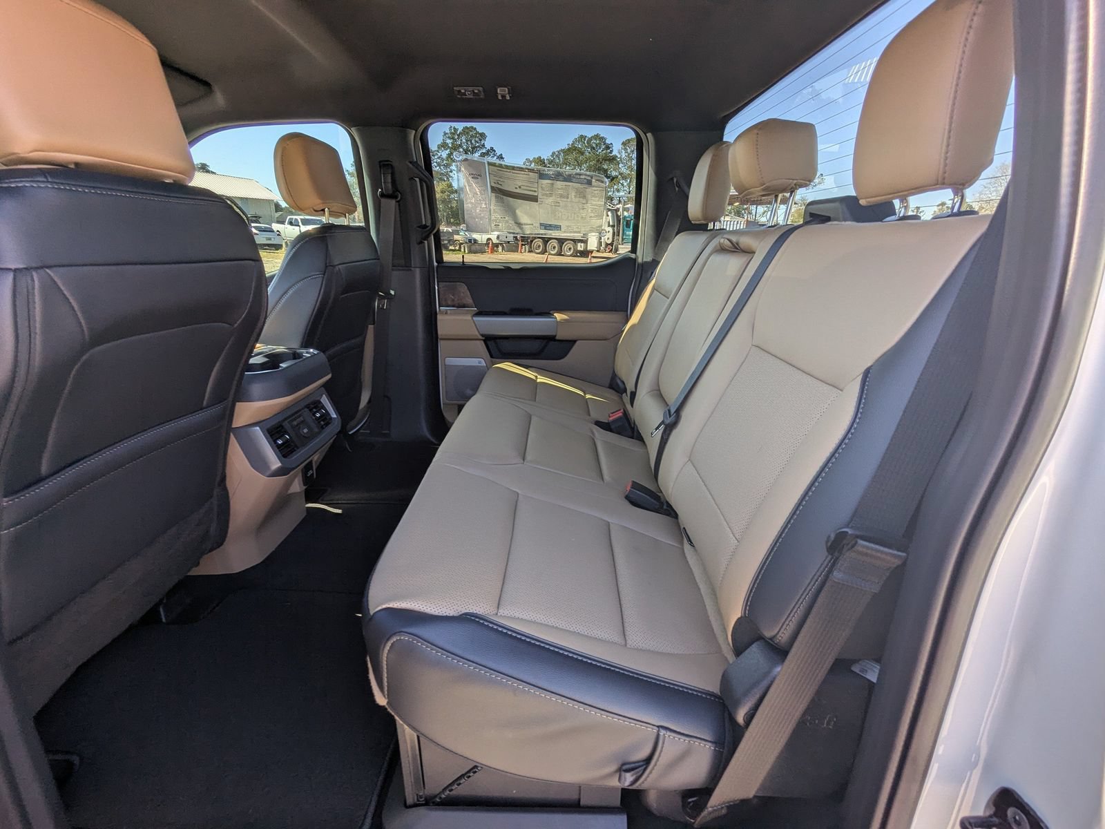 New 2026 Ford F250 Lariat w/ Black Appearance Package AWD/4WD image 14