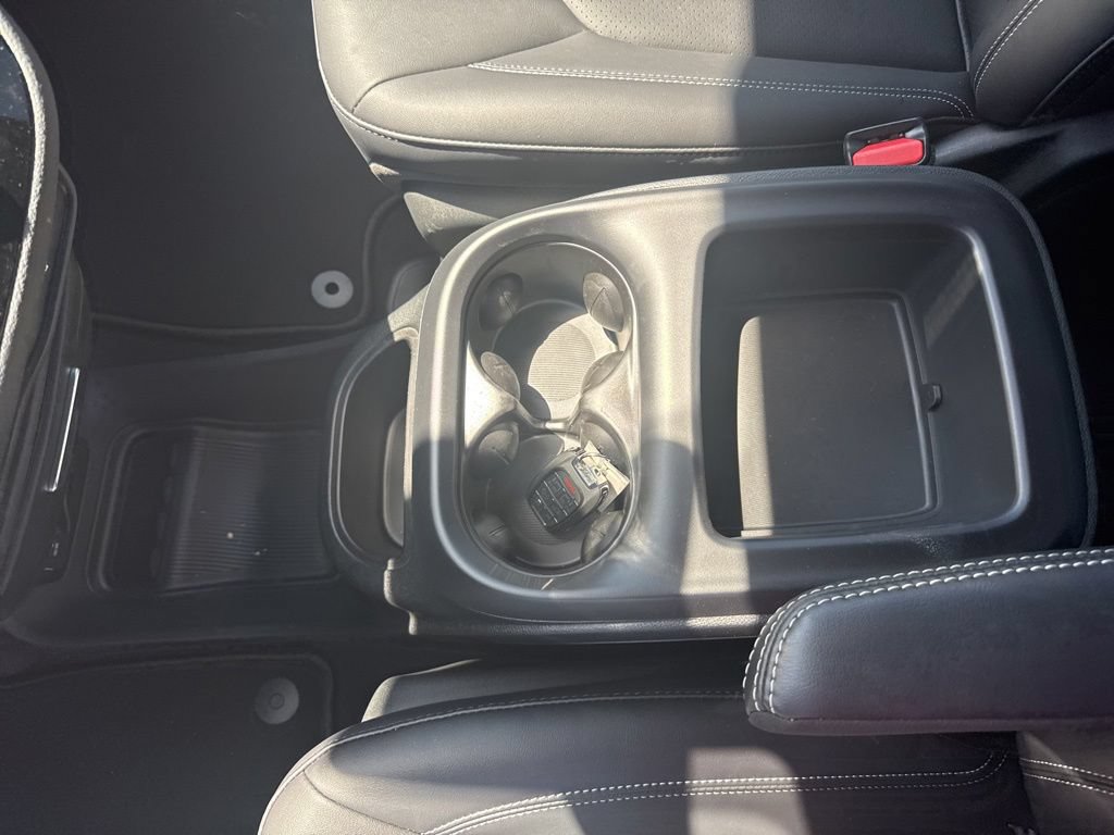 New 2026 Chrysler Pacifica Select AWD/4WD image 12
