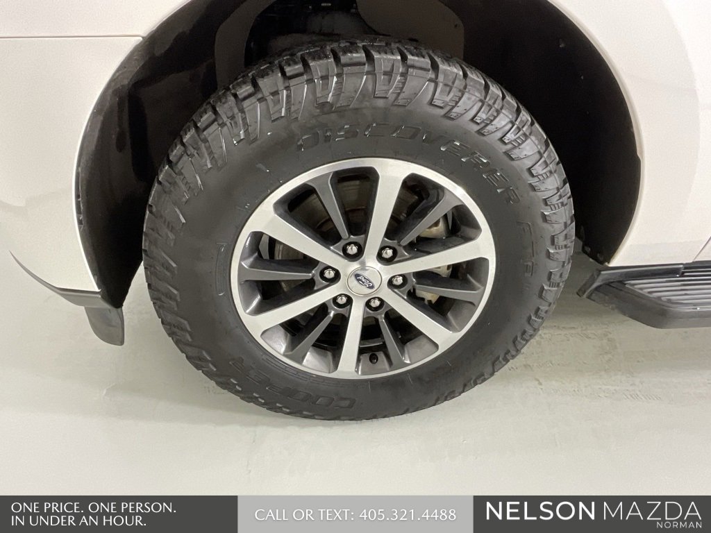 Used 2019 Ford Expedition XLT image 10