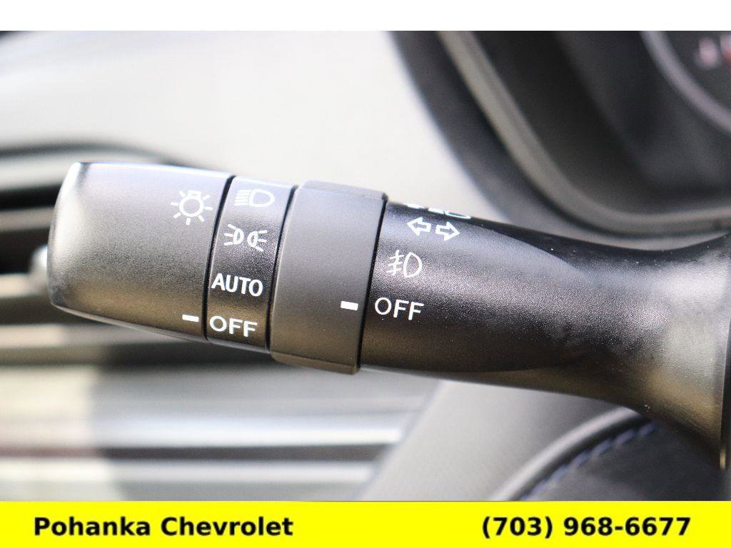 Used 2025 Subaru Forester Premium image 11