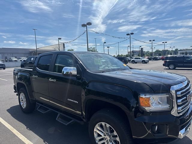 Used 2017 GMC Canyon SLT w/ Driver Alert Package AWD/4WD image 3