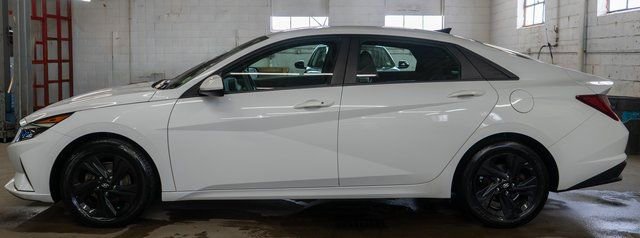 Used 2021 Hyundai Elantra Blue image 9