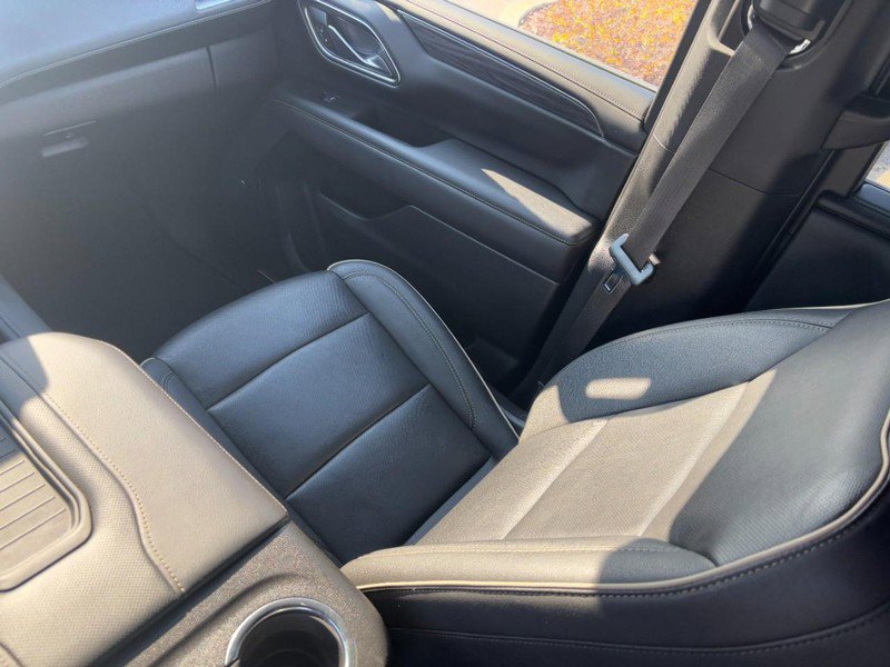 Used 2022 GMC Yukon XL SLT image 15