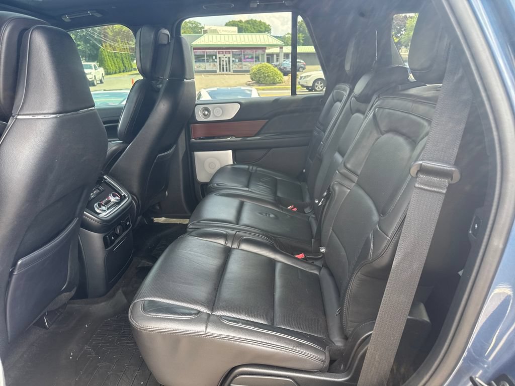 Used 2018 Lincoln Navigator Reserve w/ Technology Package AWD/4WD image 25