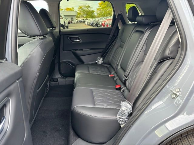 New 2026 Nissan Rogue Platinum image 16