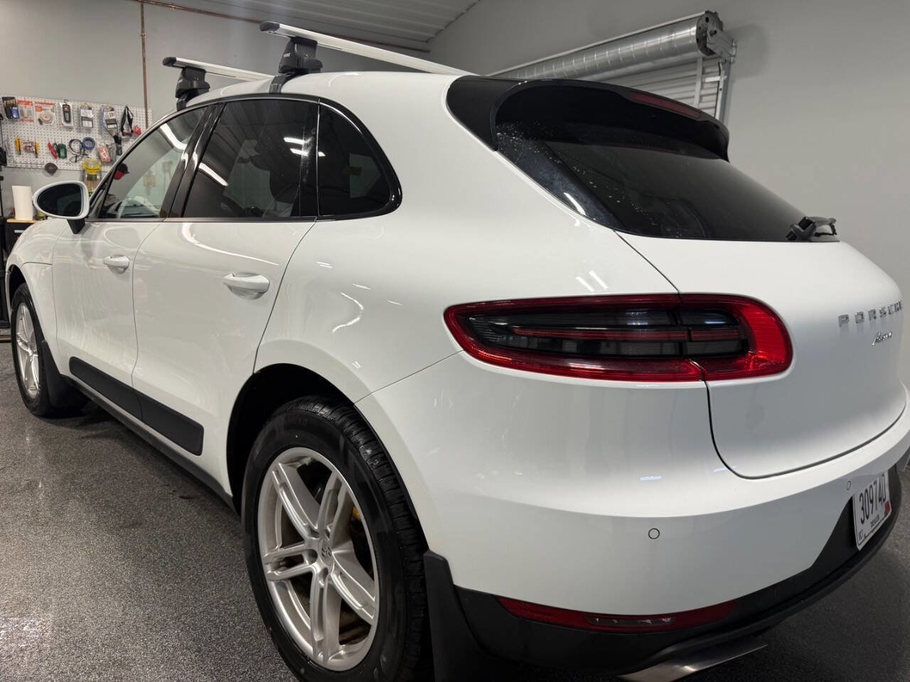 Used 2018 Porsche Macan AWD/4WD image 8