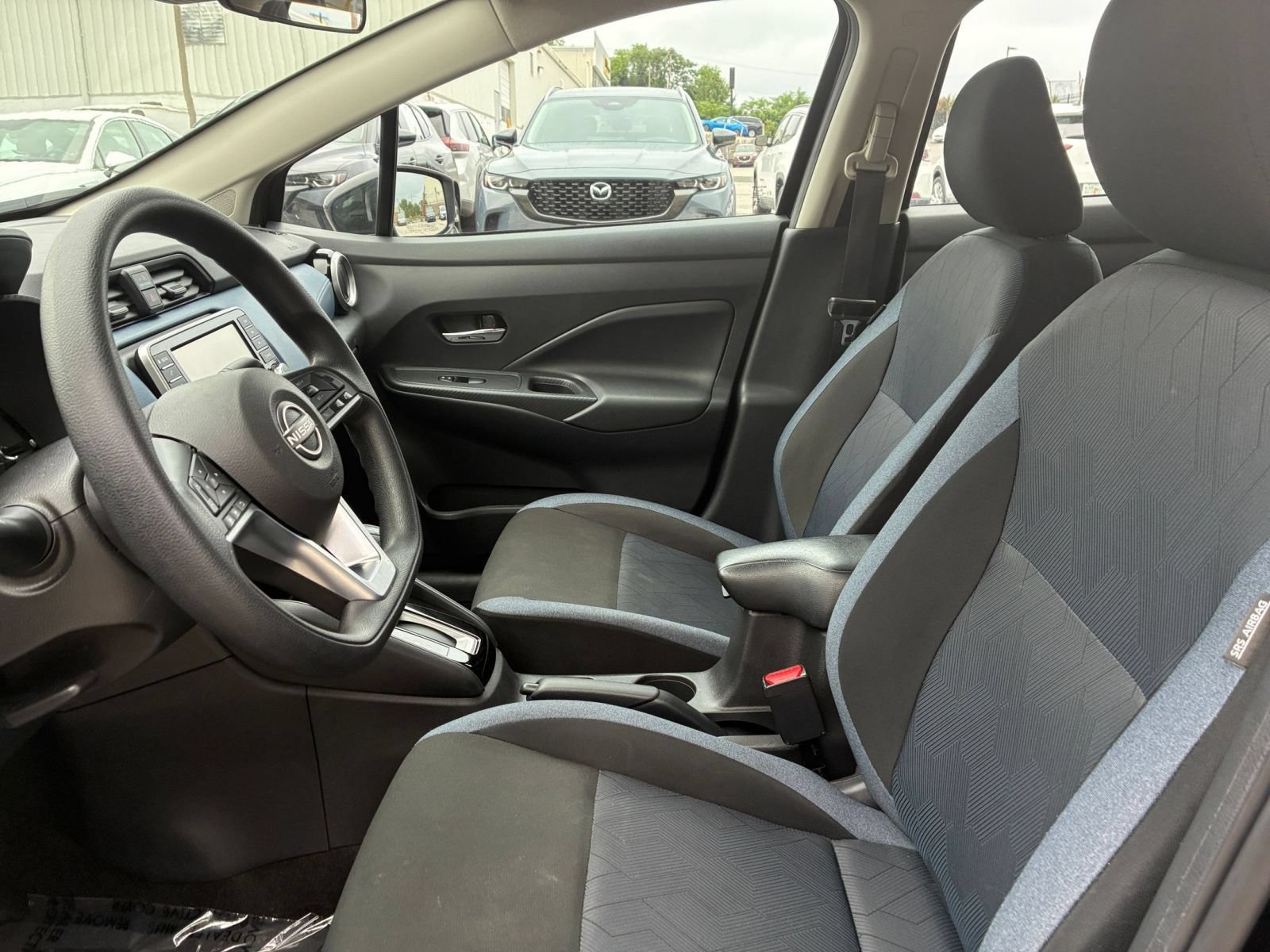 Used 2025 Nissan Versa SV FWD image 22
