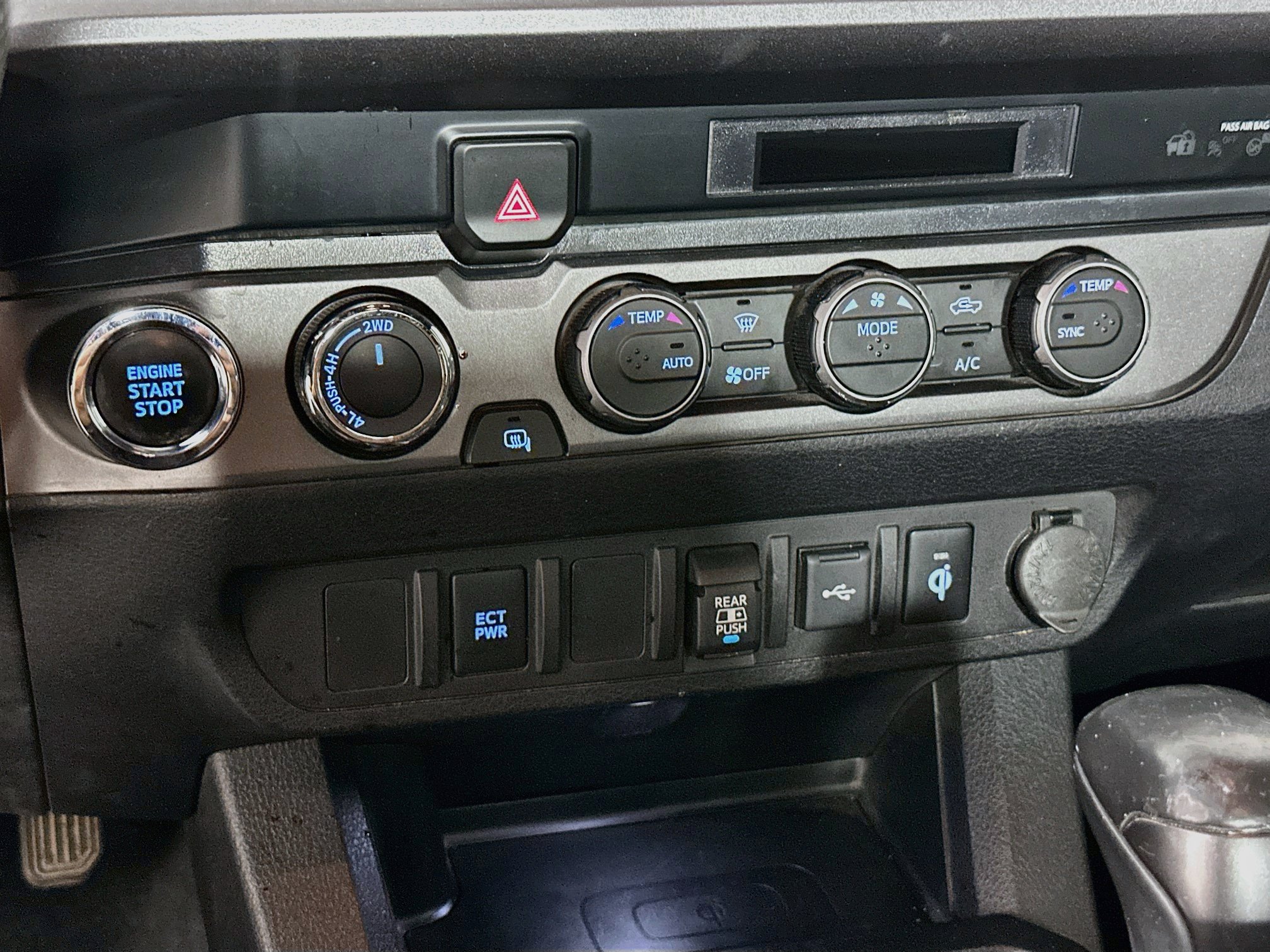 Used 2023 Toyota Tacoma TRD Off-Road AWD/4WD image 22