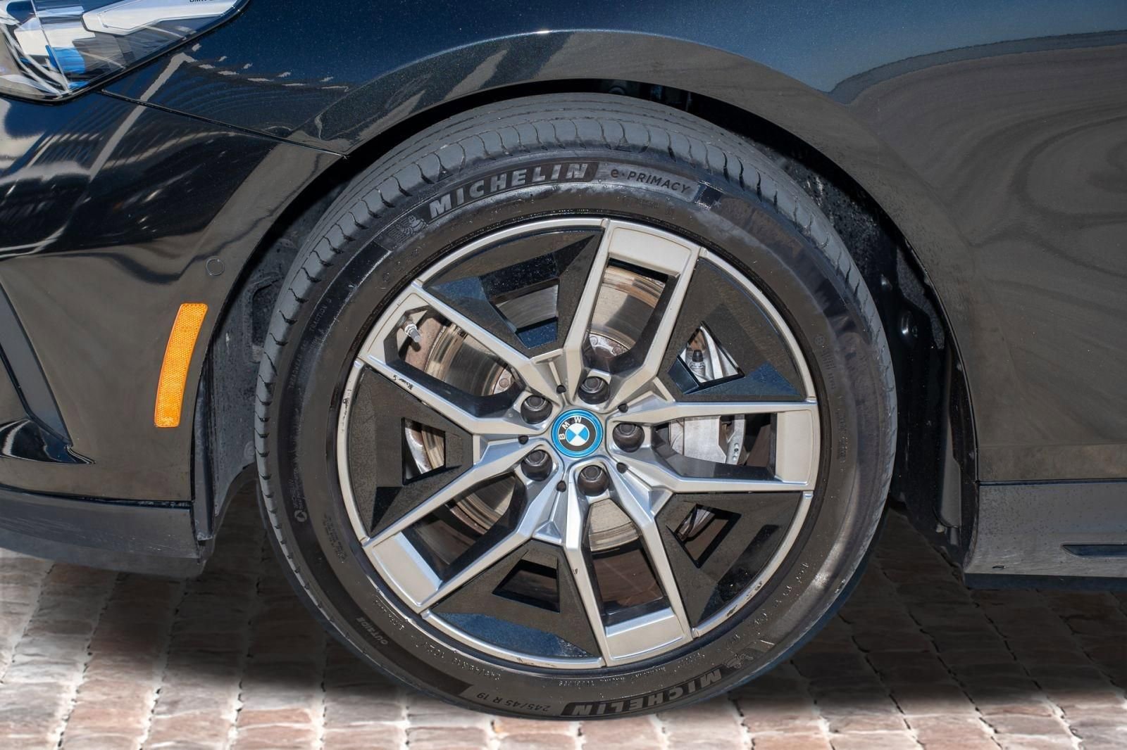 Used 2024 BMW i5 eDrive40i RWD image 38