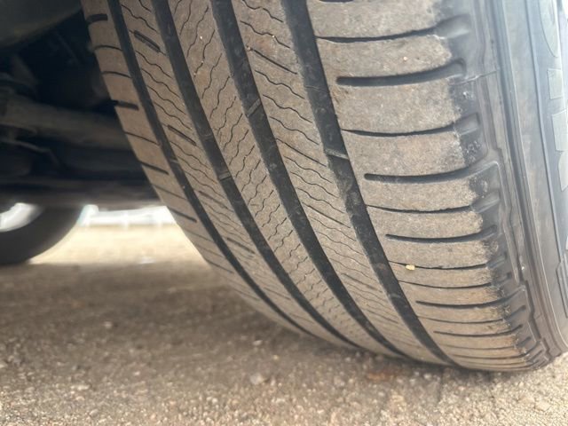 Used 2023 Toyota Highlander XLE image 12