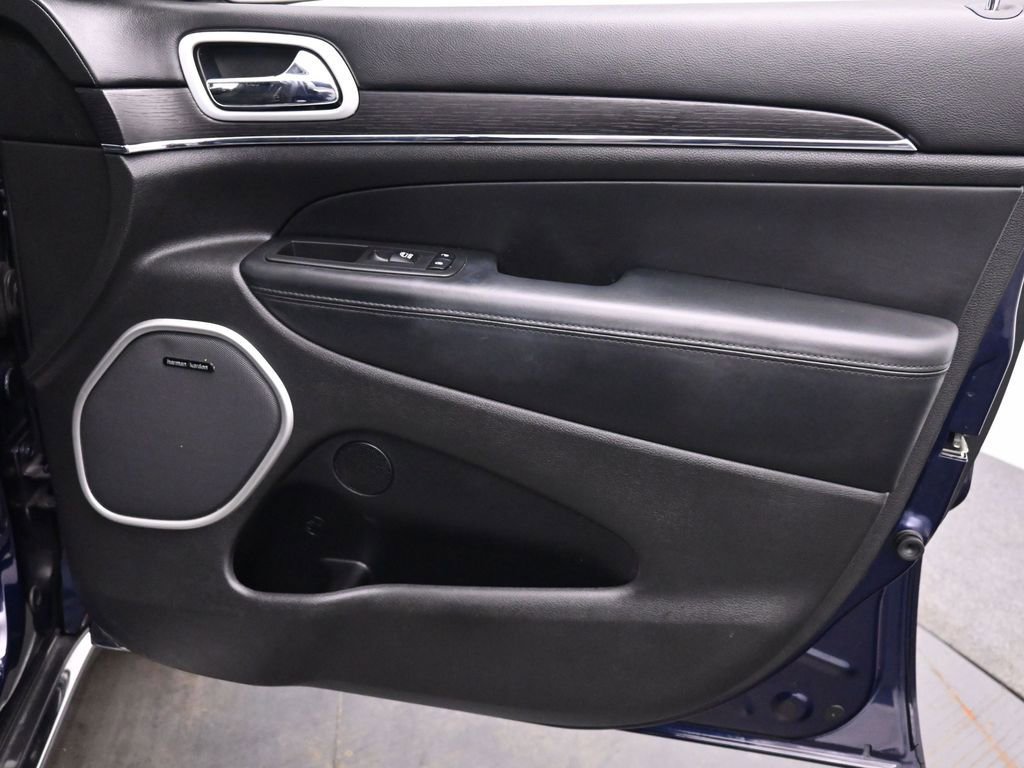Used 2018 Jeep Grand Cherokee Summit image 19