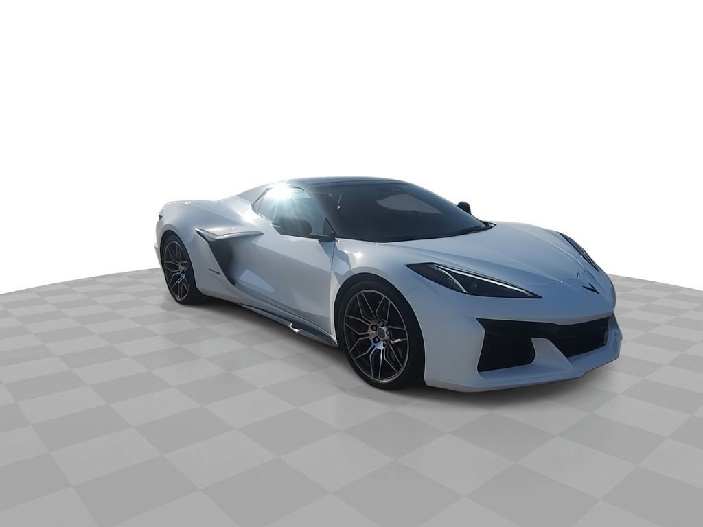 Used 2024 Chevrolet Corvette Z06 image 2