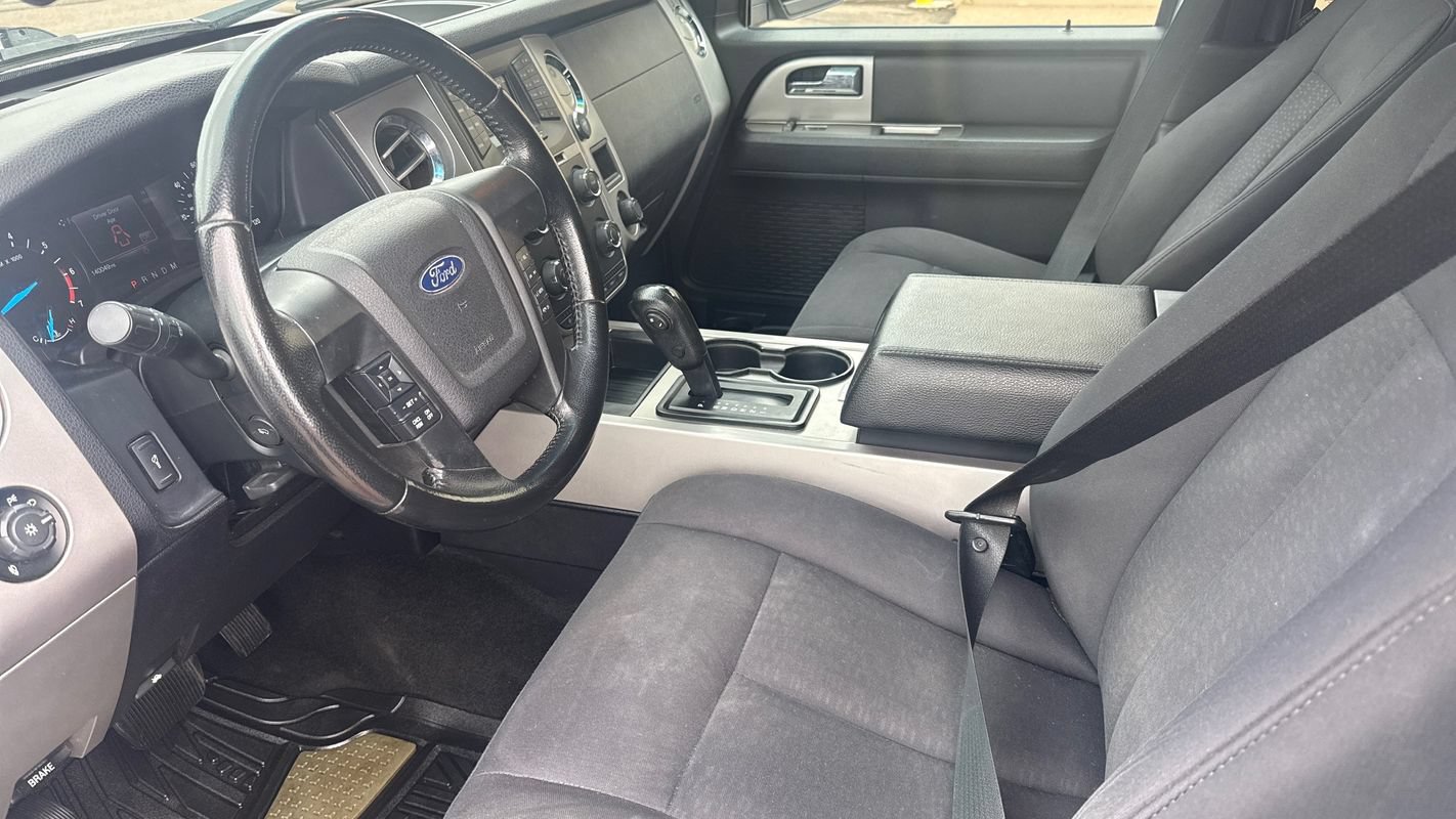 Used 2017 Ford Expedition EL XLT AWD/4WD image 9