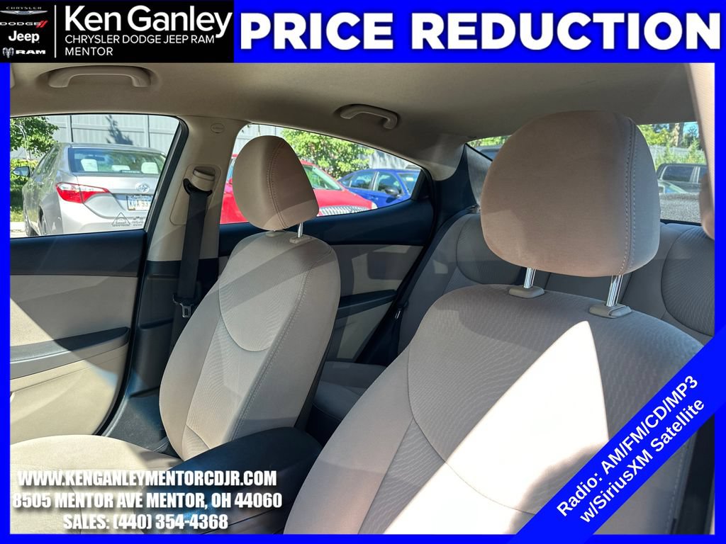 Used 2014 Hyundai Elantra SE w/ Option Group 02 FWD image 19