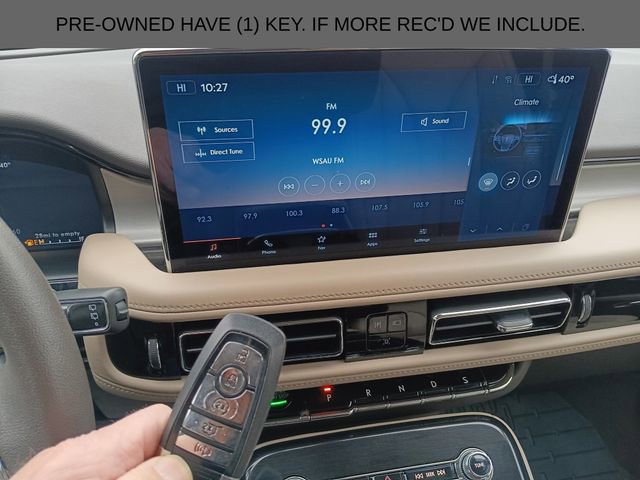 Used 2022 Lincoln Nautilus AWD image 3